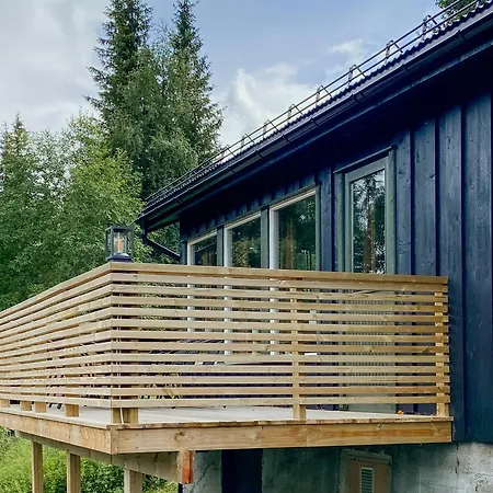Semesterbostad Cozy With Warm Designs In *